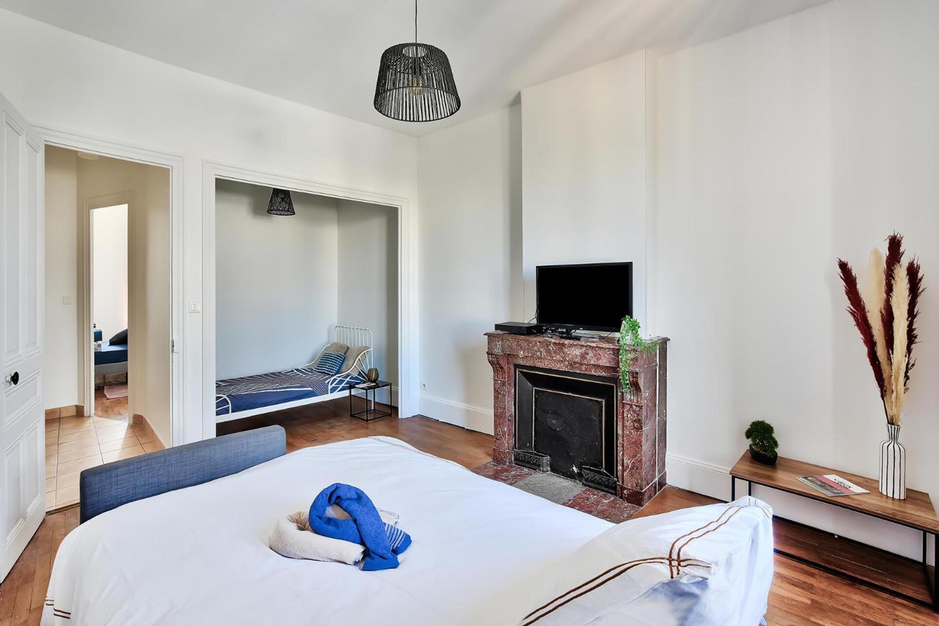 L'Oasis Urbaine - Spacieux Et Elegant Pour 5 Pers Saint-Fons Ngoại thất bức ảnh